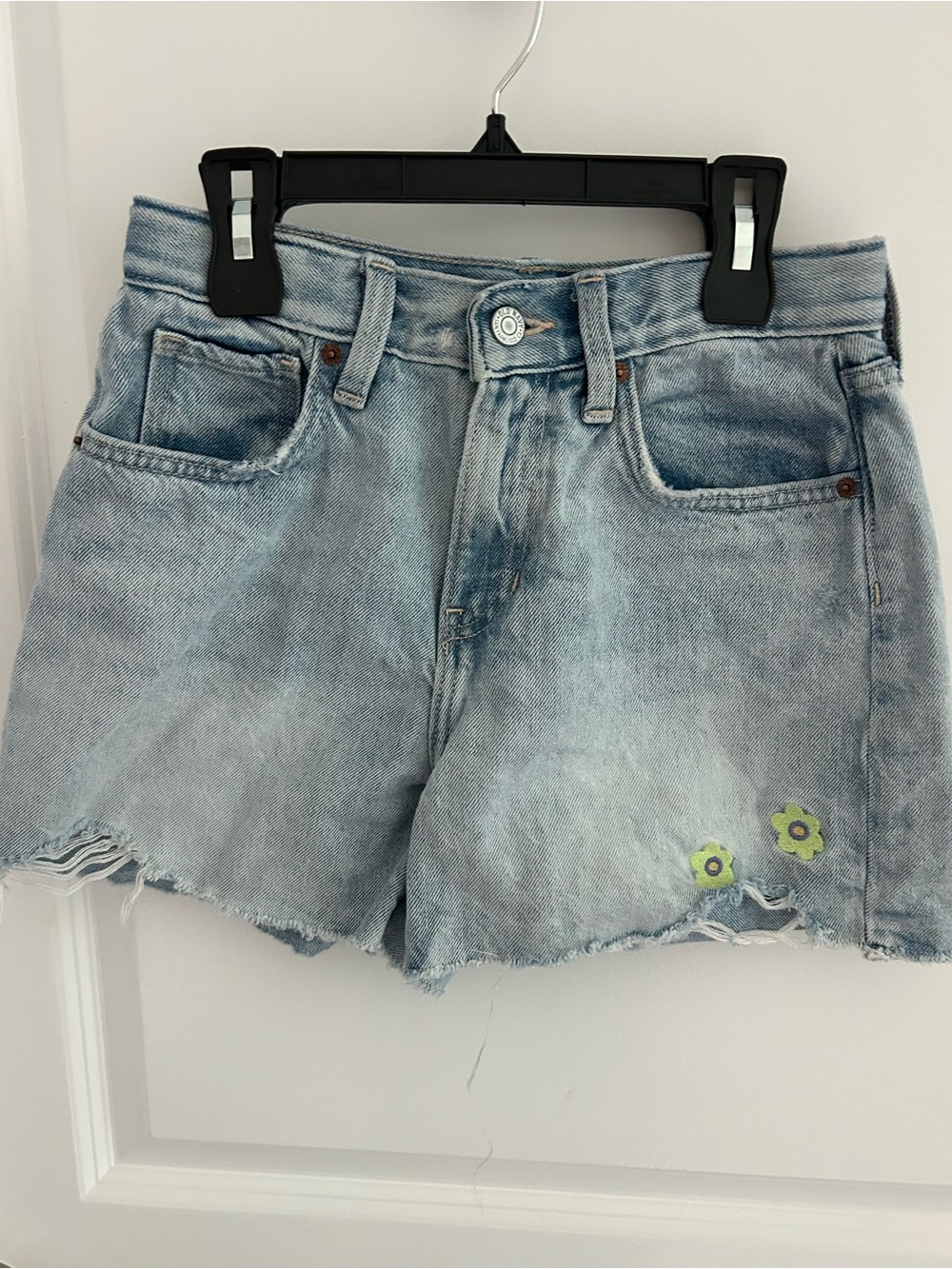 Old Navy girls Light Wash Denim Shorts with Floral Accent